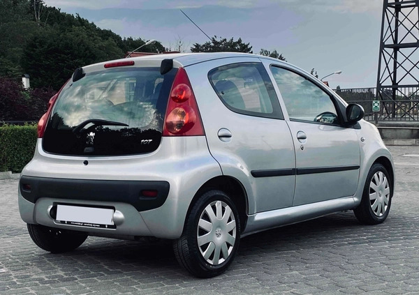 Peugeot 107 cena 10900 przebieg: 192000, rok produkcji 2008 z Sopot małe 277